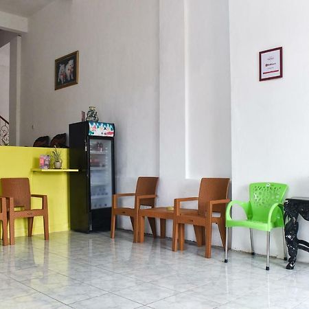 Reddoorz Near Sultan Hasanuddin Airport 2 Mandai Exterior foto