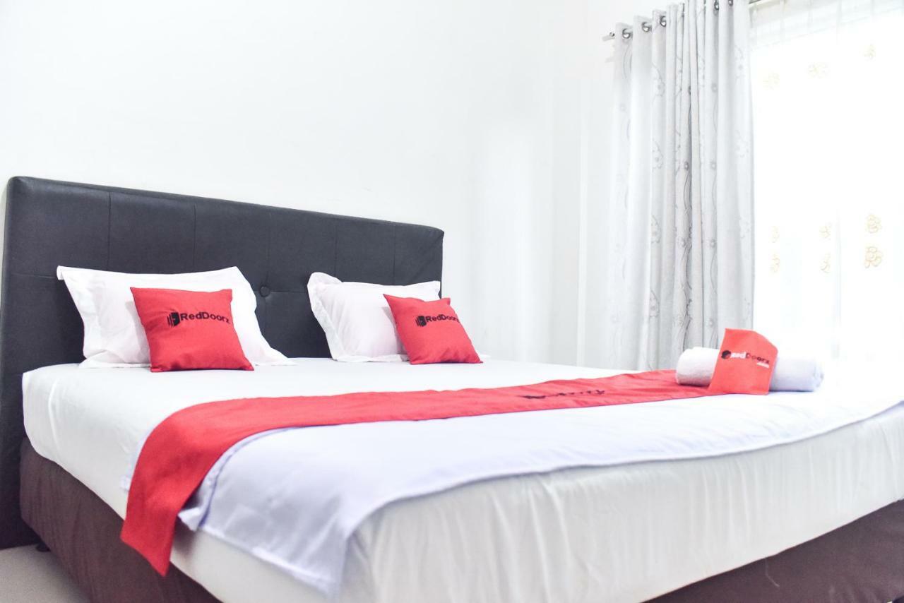 Reddoorz Near Sultan Hasanuddin Airport 2 Mandai Exterior foto