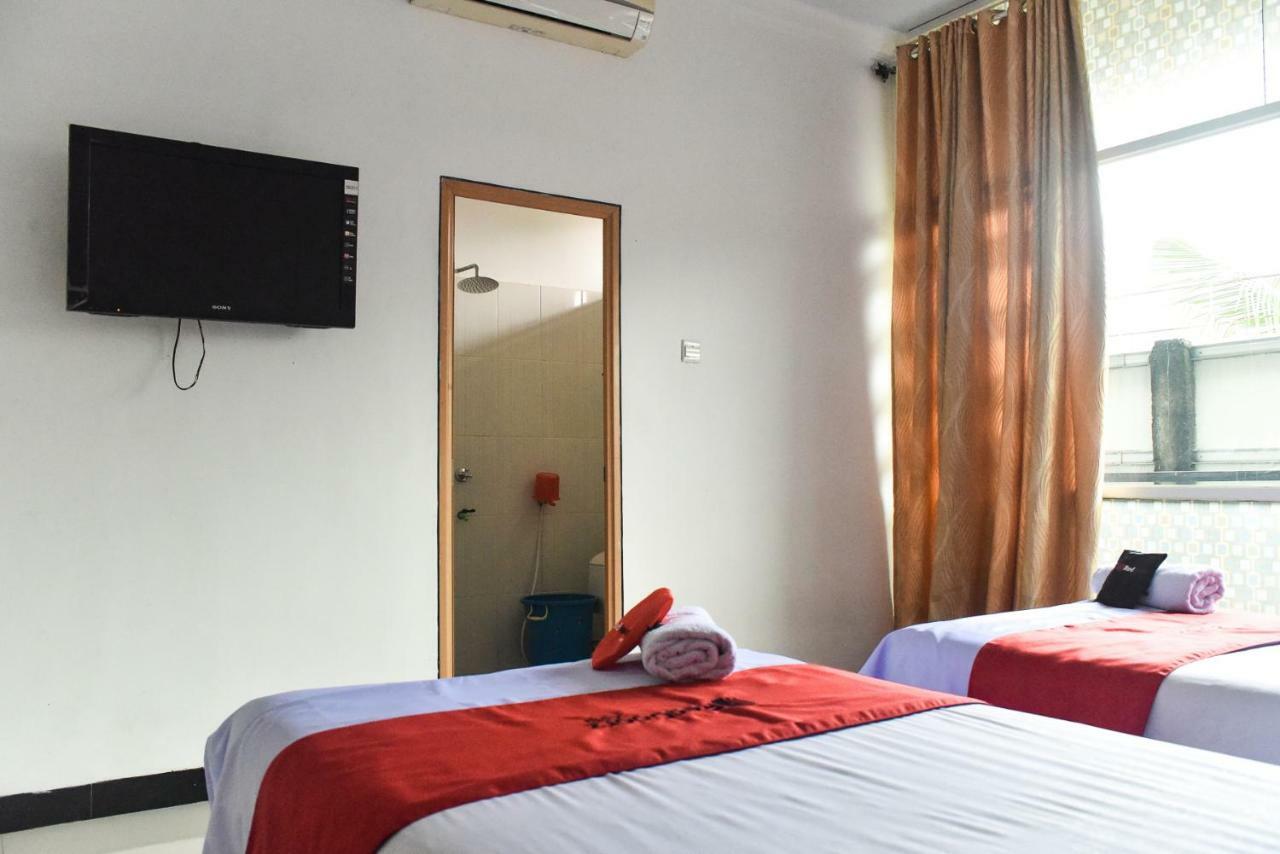 Reddoorz Near Sultan Hasanuddin Airport 2 Mandai Exterior foto