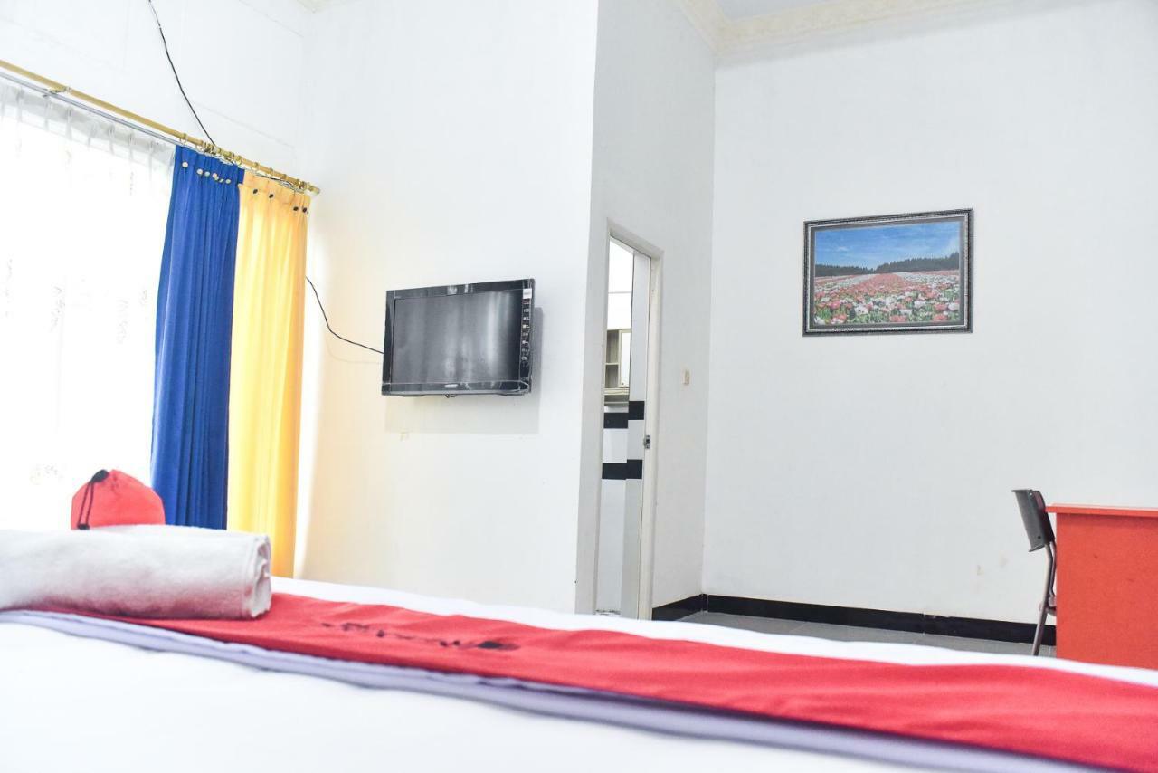Reddoorz Near Sultan Hasanuddin Airport 2 Mandai Exterior foto